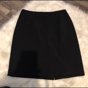 Ann Taylor Black Skirt Size 8P